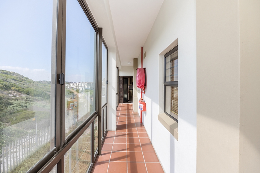 To Let 2 Bedroom Property for Rent in Big Bay Western Cape